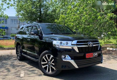 Toyota Land Cruiser 2017 - фото 11
