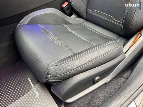 Mercedes-Benz AMG GT 4 2020 - фото 29