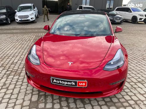 Tesla Model 3 2021 красный - фото 2