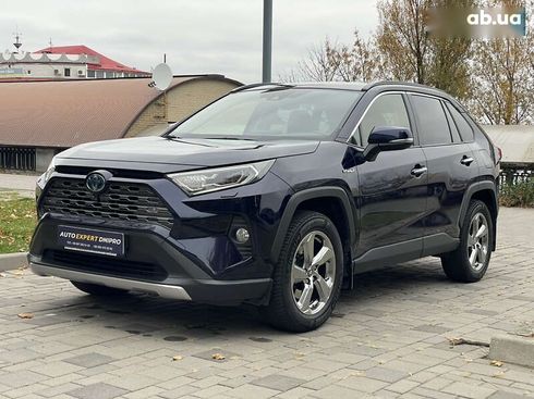 Toyota RAV4 2019 - фото 19