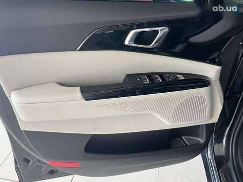 Kia Carnival 2023 - фото 13