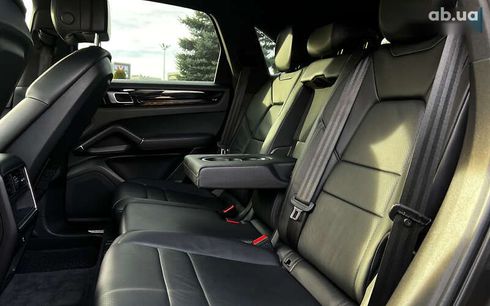 Porsche Cayenne 2020 - фото 26