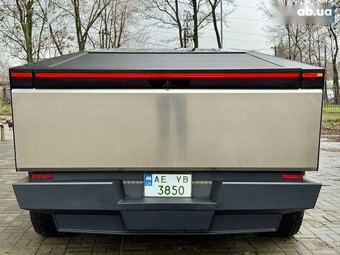 Tesla Cybertruck 2024 - фото 14