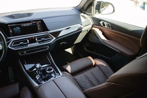 BMW X5 2022 - фото 30