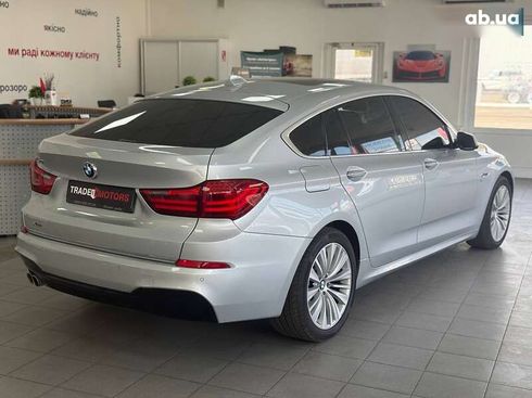BMW 5 серия 2016 - фото 9