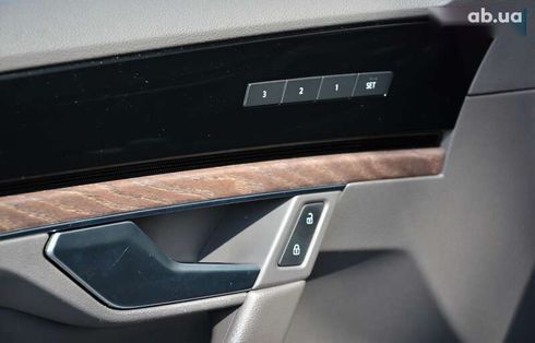 Volkswagen Touareg 2019 - фото 16