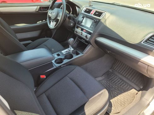 Subaru Outback 2015 серебристый - фото 13