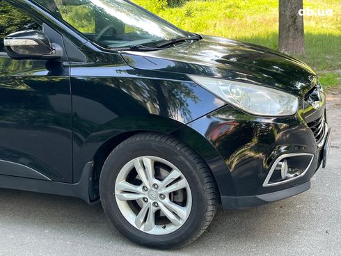 Hyundai ix35 2010 черный - фото 12