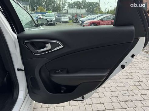 Chrysler 200 2016 - фото 22