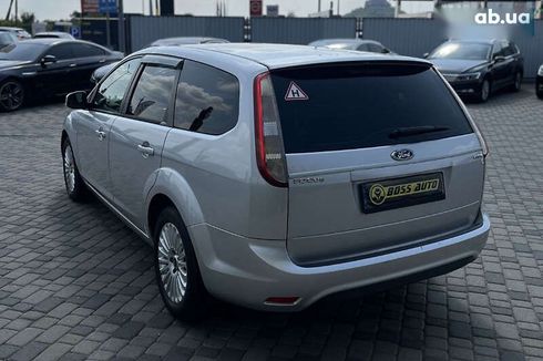 Ford Focus 2010 - фото 5
