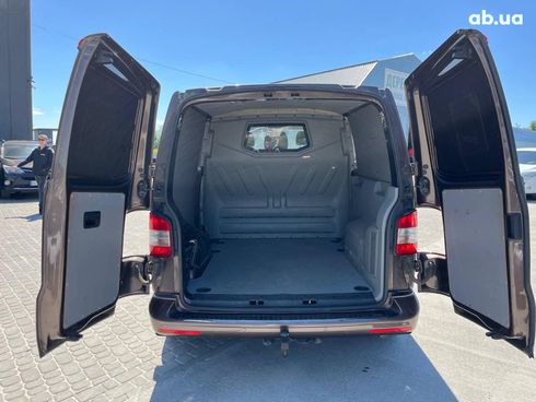 Volkswagen Transporter 2014 коричневый - фото 10