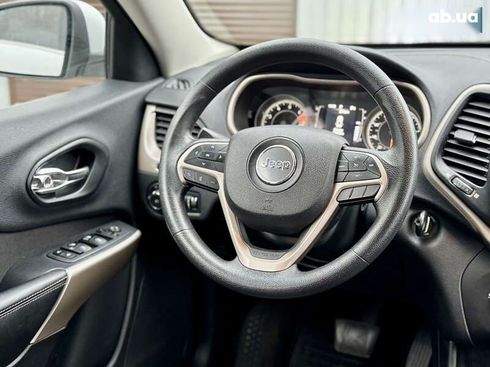Jeep Cherokee 2017 - фото 22