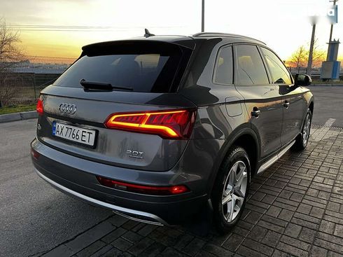 Audi Q5 2017 - фото 10