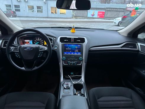 Ford Fusion 2019 серый - фото 19
