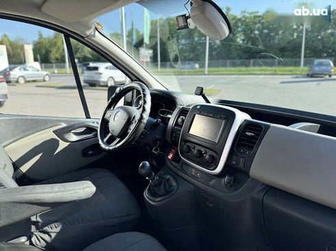 Renault Trafic 2016 - фото 18