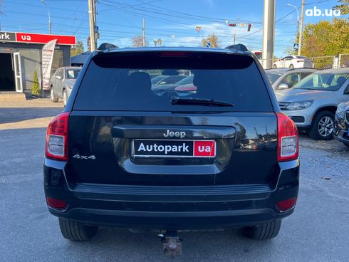 Jeep Compass 2011 черный - фото 9