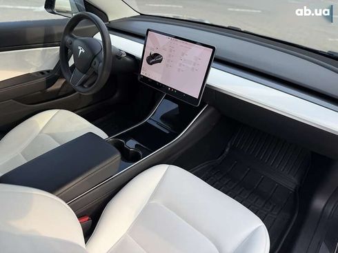 Tesla Model 3 2020 - фото 11