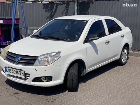 Geely MK 2013 белый - фото 2