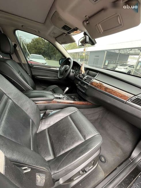 BMW X5 2010 - фото 11