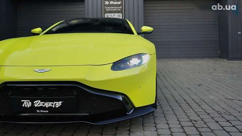 Aston Martin Vantage 2018 - фото 12