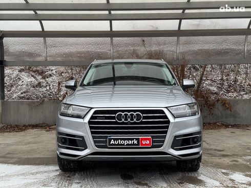 Audi Q7 2018 серый - фото 2