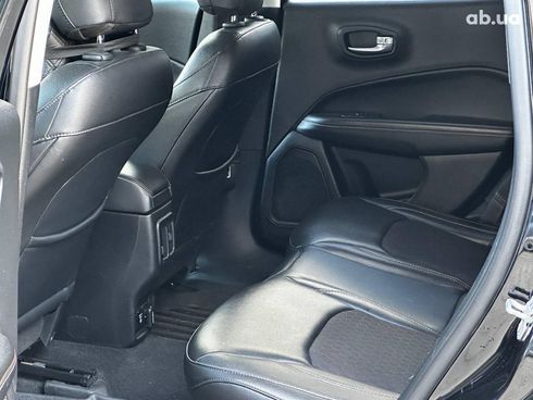 Jeep Compass 2017 черный - фото 15