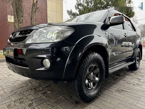 Toyota Fortuner 2007 - фото 5