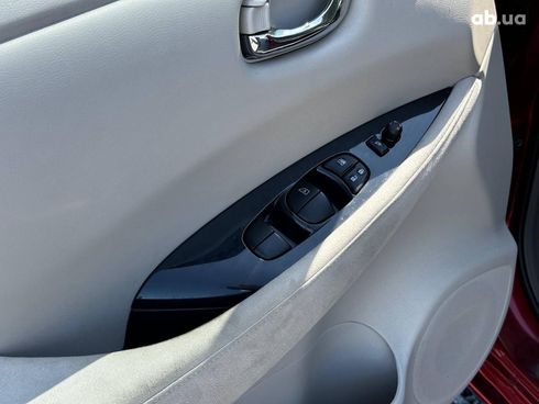 Nissan Leaf 2012 красный - фото 64