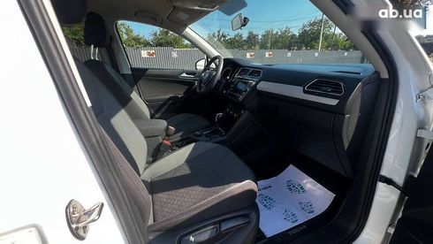 Volkswagen Tiguan 2019 - фото 24