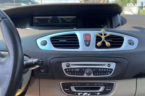 Renault Scenic 2009 - фото 12