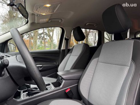 Ford Escape 2018 бежевый - фото 16