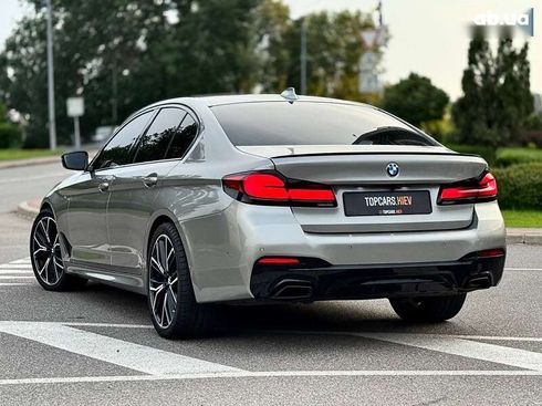 BMW 5 серия 2021 - фото 7
