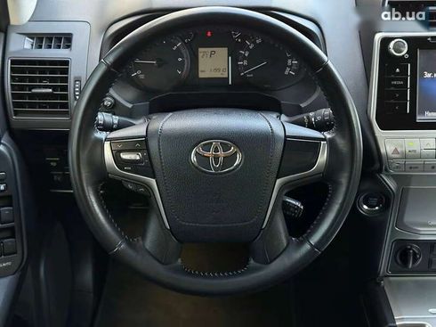 Toyota Land Cruiser Prado 2019 - фото 25
