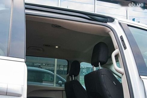 Chrysler Pacifica 2017 - фото 21