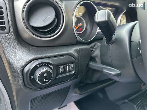 Jeep Gladiator 2019 - фото 18