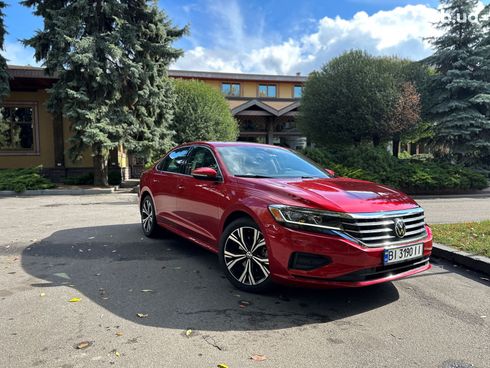 Volkswagen Passat 2020 красный - фото 2