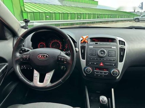Kia Cee'd 2011 - фото 14