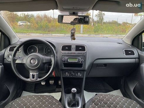 Volkswagen Polo 2011 - фото 13