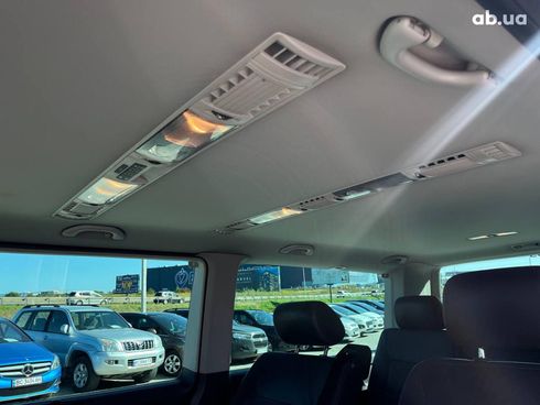 Volkswagen Multivan 2012 черный - фото 35