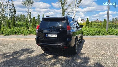 Toyota Land Cruiser Prado 2010 - фото 15