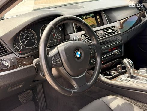 BMW 5 серия 2016 белый - фото 13