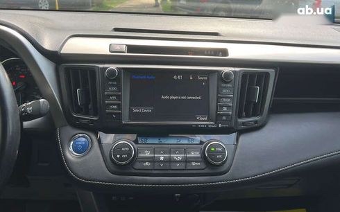 Toyota RAV4 2017 - фото 13