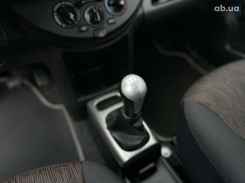 Nissan Note 2010 - фото 29