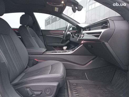 Audi A7 2019 серый - фото 14