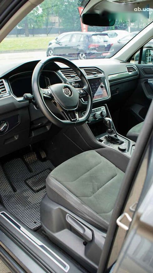 Volkswagen Tiguan 2019 - фото 21