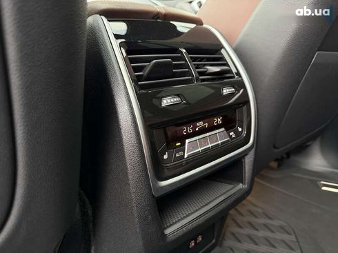 BMW X7 2021 - фото 25