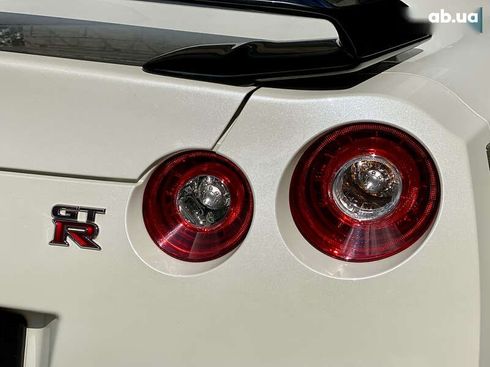 Nissan GT-R 2013 - фото 25