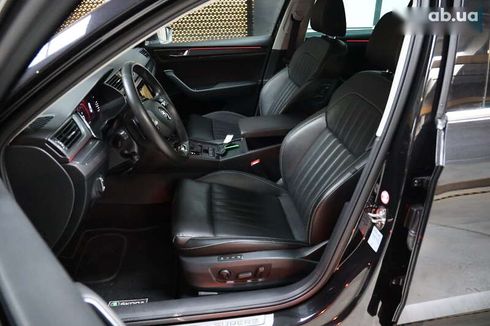 Skoda Superb 2022 - фото 15