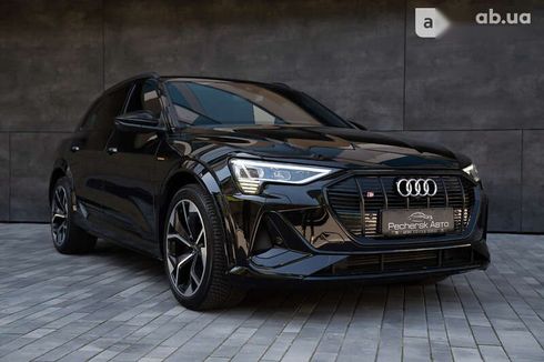 Audi e-tron S 2021 - фото 28