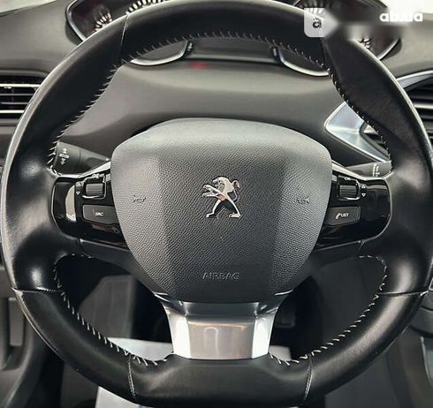 Peugeot 308 2017 - фото 17